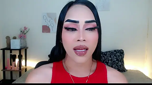 Snapshot of Lessandra_Lust chatting on 10, 10, 2025 Lessandra Lust online show from 10, 10, 2025