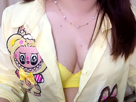 Snapshot of sizzling_alice chatting on 9, 9, 2025 sizzling alice online show from 9, 9, 2025