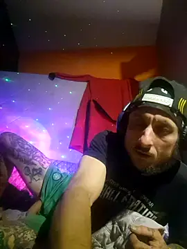 MODEST11 MMiILOO AMARO online show from 10, 10, 2025