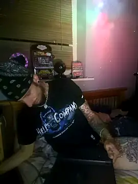 MODEST11 MMiILOO AMARO online show from 17, 10, 2025