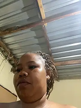 Snapshot of Curvycandy95 chatting on 14, 5, 2026 Curvycandy95 online show from 14, 5, 2026