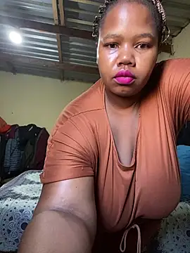 Snapshot of Curvycandy95 chatting on 23, 5, 2026 Curvycandy95 online show from 23, 5, 2026