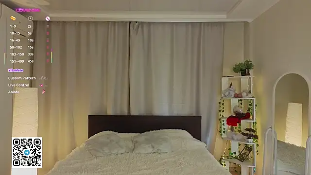 Snapshot of AngelenaCrittendon chatting on 11, 9, 2025 AngelenaCrittendon online show from 11, 9, 2025