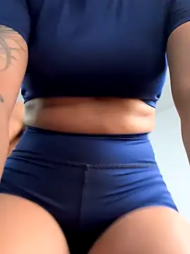 Snapshot of AlannaEvons chatting on 12, 9, 2025 AlannaEvons online show from 12, 9, 2025