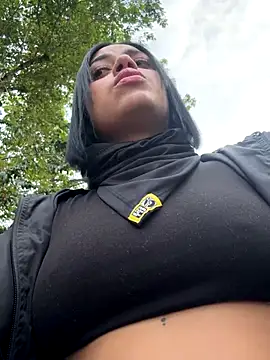 Snapshot of AlannaEvons chatting on 8, 11, 2025 AlannaEvons online show from 8, 11, 2025