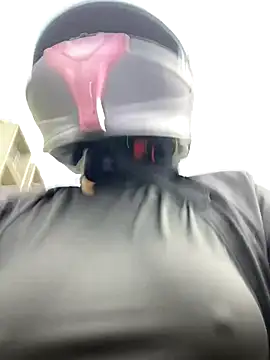 Snapshot of AlannaEvons chatting on 12, 11, 2025 AlannaEvons online show from 12, 11, 2025