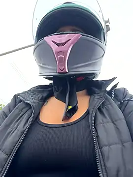 Snapshot of AlannaEvons chatting on 12, 1, 2026 AlannaEvons online show from 12, 1, 2026