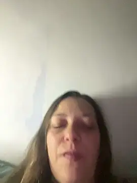 Snapshot of Scarlett28_uk chatting on 3, 11, 2025 Scarlett28 uk online show from 3, 11, 2025