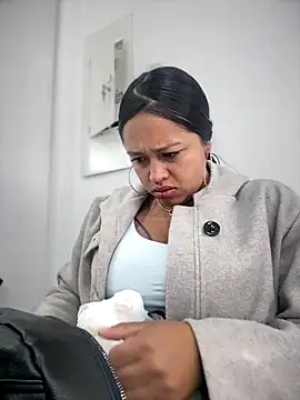 -Mia1 online show from 15, 12, 2025