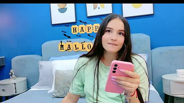 Ashley Evans22 online show from 27, 10, 2025