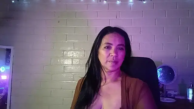 Snapshot of MiiaVelasquez chatting on 25, 7, 2026 MiiaVelasquez online show from 25, 7, 2026