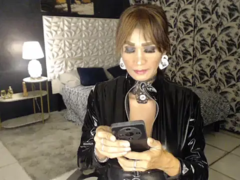 Creamycumdollx online show from 10, 11, 2025