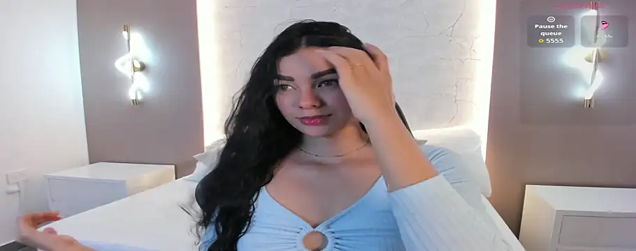 Snapshot of emily_tolson chatting on 16, 12, 2025 emily tolson online show from 16, 12, 2025