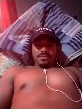 Snapshot of Poss19 chatting on 11, 10, 2025 Poss19 online show from 11, 10, 2025