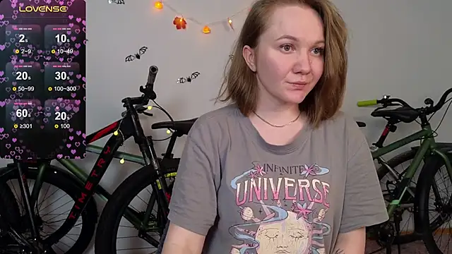 Snapshot of BellaMurrr chatting on 24, 10, 2025 BellaMurrr online show from 24, 10, 2025