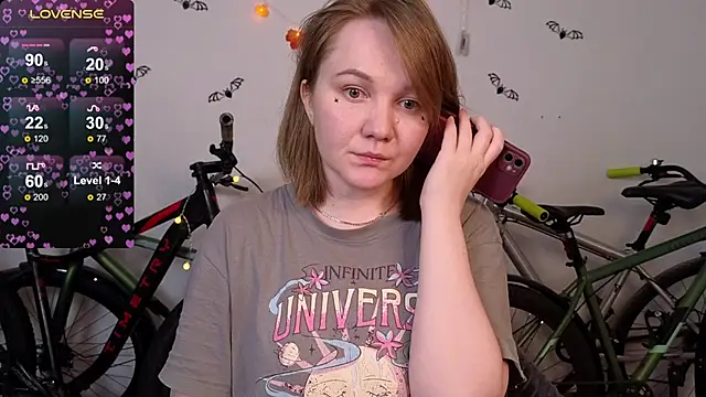 Snapshot of BellaMurrr chatting on 28, 10, 2025 BellaMurrr online show from 28, 10, 2025