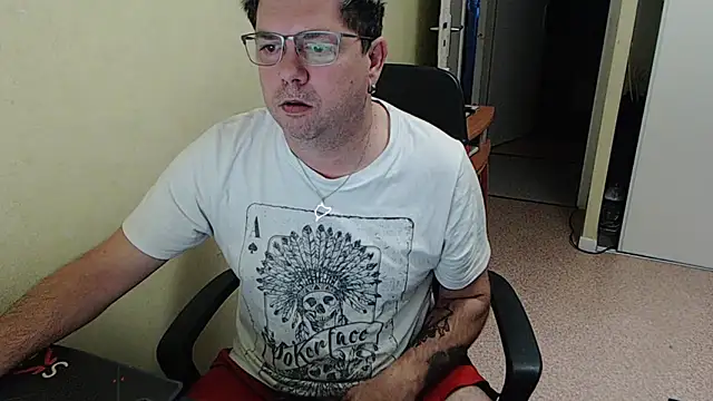 Snapshot of blueandwhite1 chatting on 11, 12, 2024 blueandwhite1 online show from 11, 12, 2024