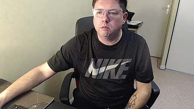 Snapshot of blueandwhite1 chatting on 1, 2, 2025 blueandwhite1 online show from 1, 2, 2025