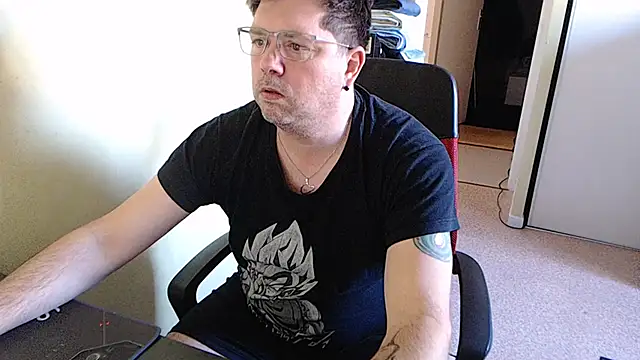 Snapshot of blueandwhite1 chatting on 6, 2, 2025 blueandwhite1 online show from 6, 2, 2025