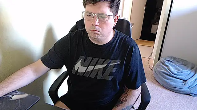 Snapshot of blueandwhite1 chatting on 14, 2, 2025 blueandwhite1 online show from 14, 2, 2025