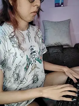 AnnieSparkle online show from 18, 10, 2025