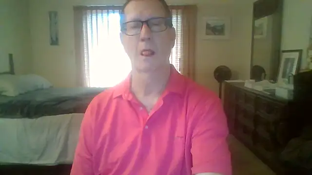 Snapshot of camminmichaellll chatting on 10, 9, 2025 camminmichaellll online show from 10, 9, 2025