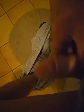 Snapshot of justeadeux chatting on 4, 11, 2025 justeadeux online show from 4, 11, 2025