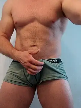 Snapshot of AlphaGymMale chatting on 3, 10, 2025 AlphaGymMale online show from 3, 10, 2025