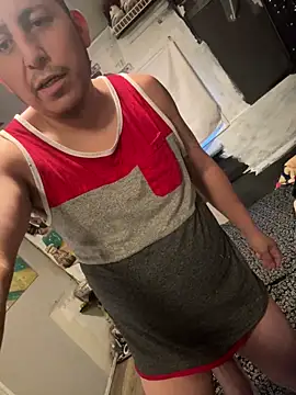 Snapshot of B3toBaby chatting on 4, 11, 2025 B3toBaby online show from 4, 11, 2025