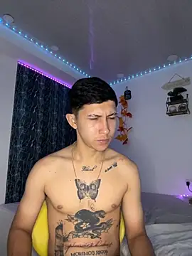 Snapshot of Alejandro_BigCock22 chatting on 12, 9, 2025 Alejandro BigCock22 online show from 12, 9, 2025