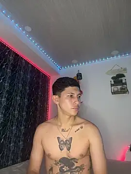 Snapshot of Alejandro_BigCock22 chatting on 15, 9, 2025 Alejandro BigCock22 online show from 15, 9, 2025