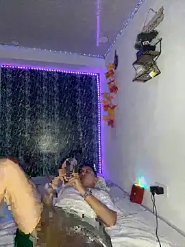 Snapshot of Alejandro_BigCock22 chatting on 23, 9, 2025 Alejandro BigCock22 online show from 23, 9, 2025