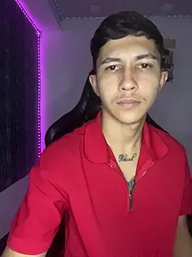 Snapshot of Alejandro_BigCock22 chatting on 24, 10, 2025 Alejandro BigCock22 online show from 24, 10, 2025