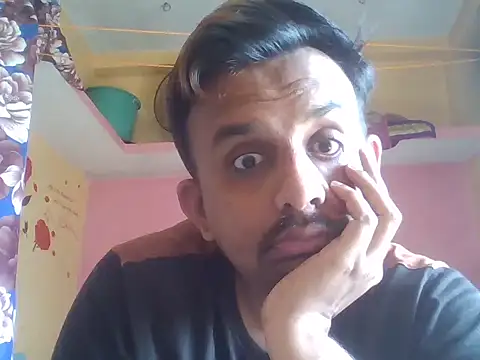 Snapshot of Nihaal17 chatting on 5, 11, 2025 Nihaal17 online show from 5, 11, 2025