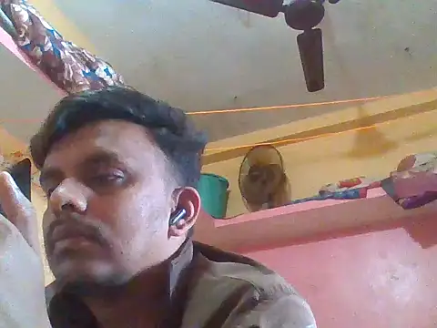 Snapshot of Nihaal17 chatting on 5, 12, 2025 Nihaal17 online show from 5, 12, 2025