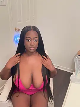 Snapshot of RawHoneyTrap chatting on 9, 9, 2025 RawHoneyTrap online show from 9, 9, 2025