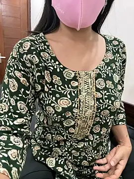 Snapshot of fuckherharddd chatting on 28, 10, 2025 fuckherharddd online show from 28, 10, 2025