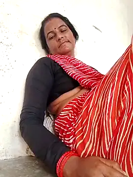 Snapshot of Suhani_hot12 chatting on 8, 10, 2025 Suhani hot12 online show from 8, 10, 2025