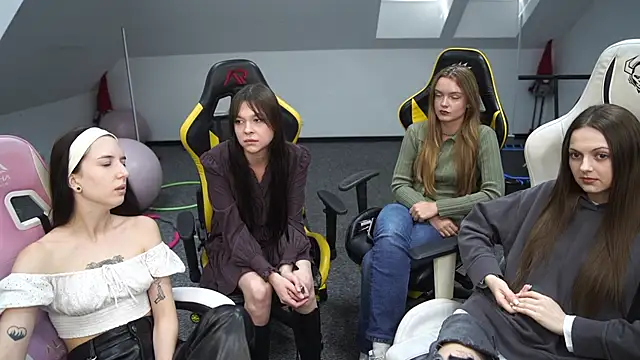 Snapshot of _Lili_054 chatting on 25, 9, 2025  Lili 054 online show from 25, 9, 2025