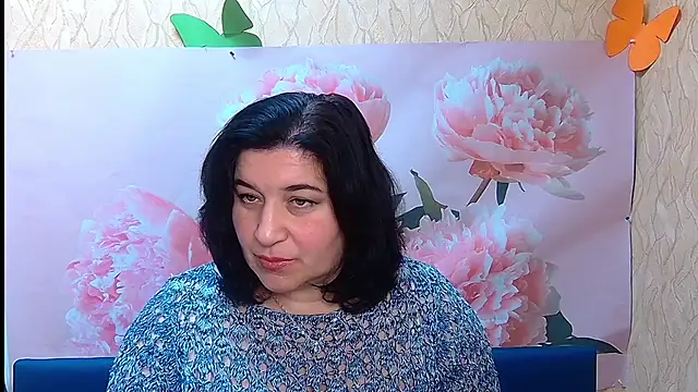 Snapshot of BridjetTur chatting on 8, 10, 2025 BridjetTur online show from 8, 10, 2025
