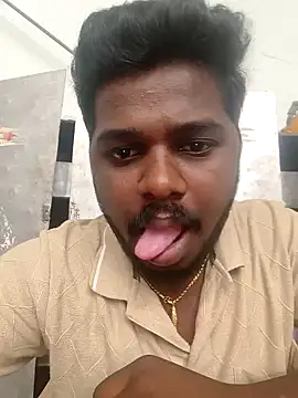 Snapshot of blackyporiki chatting on 10, 9, 2025 blackyporiki online show from 10, 9, 2025