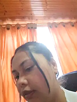 Snapshot of Alessandraa- chatting on 28, 6, 2026 Alessandraa- online show from 28, 6, 2026