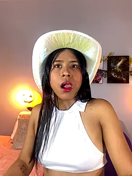 SophieW1 online show from 24, 10, 2025