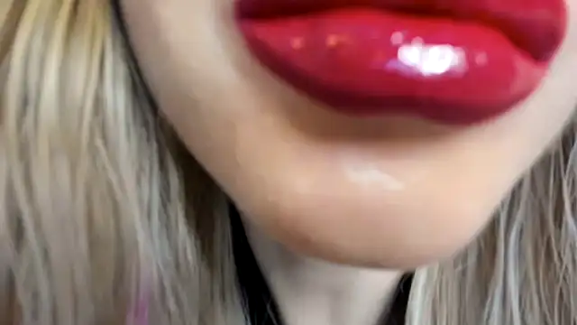 Snapshot of Politeeliza chatting on 28, 4, 2026 Politeeliza online show from 28, 4, 2026