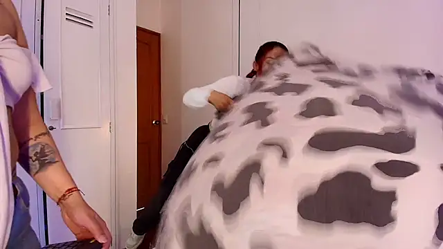 Dakota Megan 69 online show from 8, 10, 2025