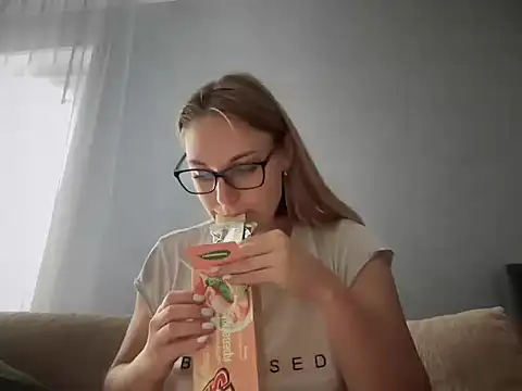 NikexPretty online show from 17, 9, 2025