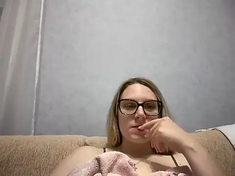 Snapshot of NikexPretty chatting on 5, 5, 2026 NikexPretty online show from 5, 5, 2026
