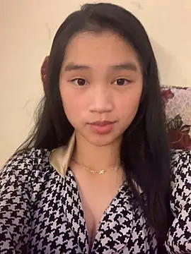 Snapshot of -Lie-06 chatting on 27, 9, 2025 -Lie-06 online show from 27, 9, 2025