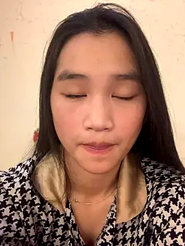 Snapshot of -Lie-06 chatting on 7, 10, 2025 -Lie-06 online show from 7, 10, 2025