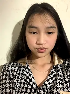 Snapshot of -Lie-06 chatting on 14, 12, 2025 -Lie-06 online show from 14, 12, 2025